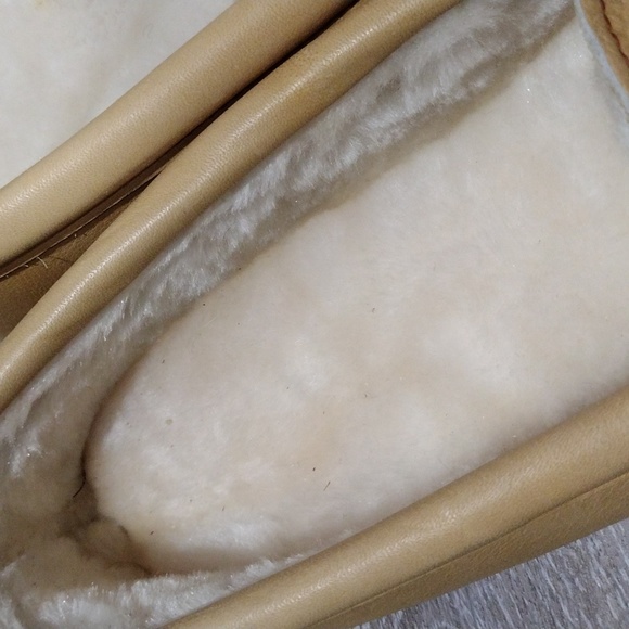 Tan leather slippers. NWOT. Size 10 - Picture 3 of 12